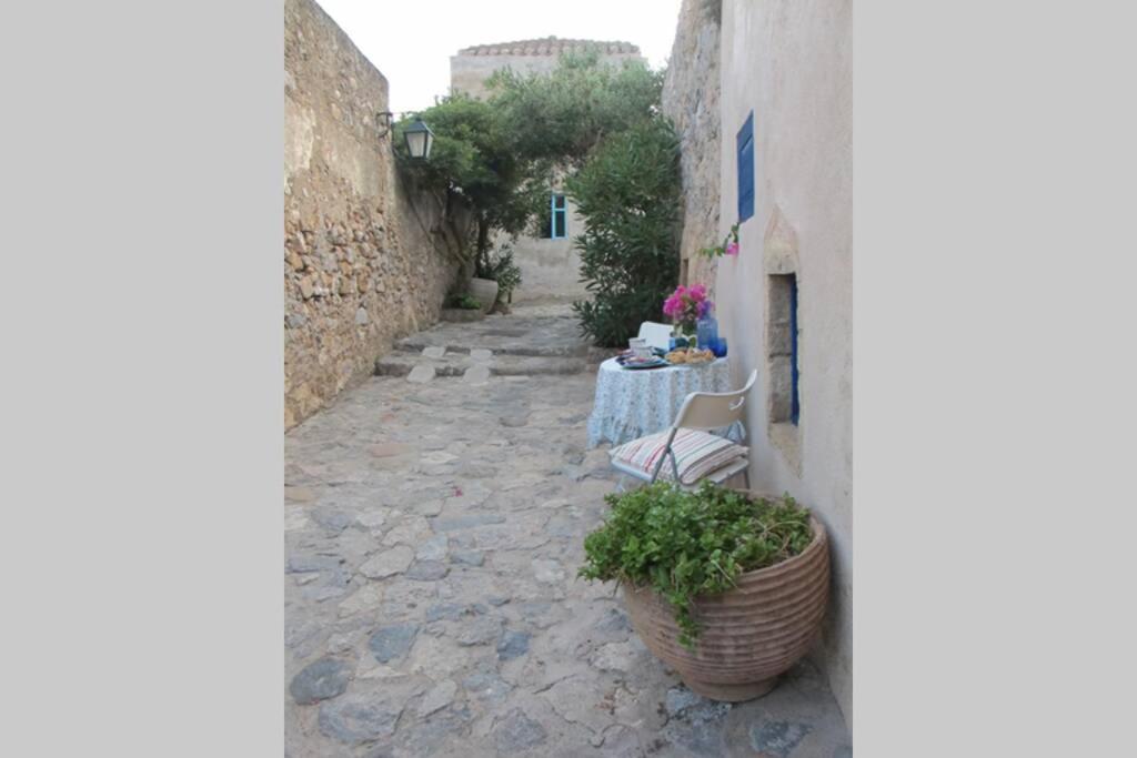 Ferienwohnung Blue Door Monemvasía Exterior foto